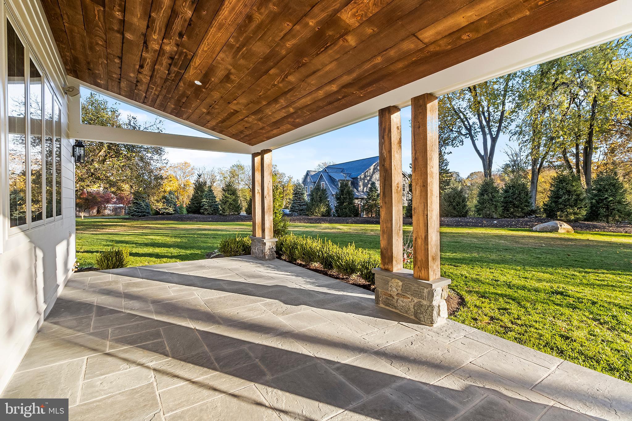 GLADWYNE - Residential