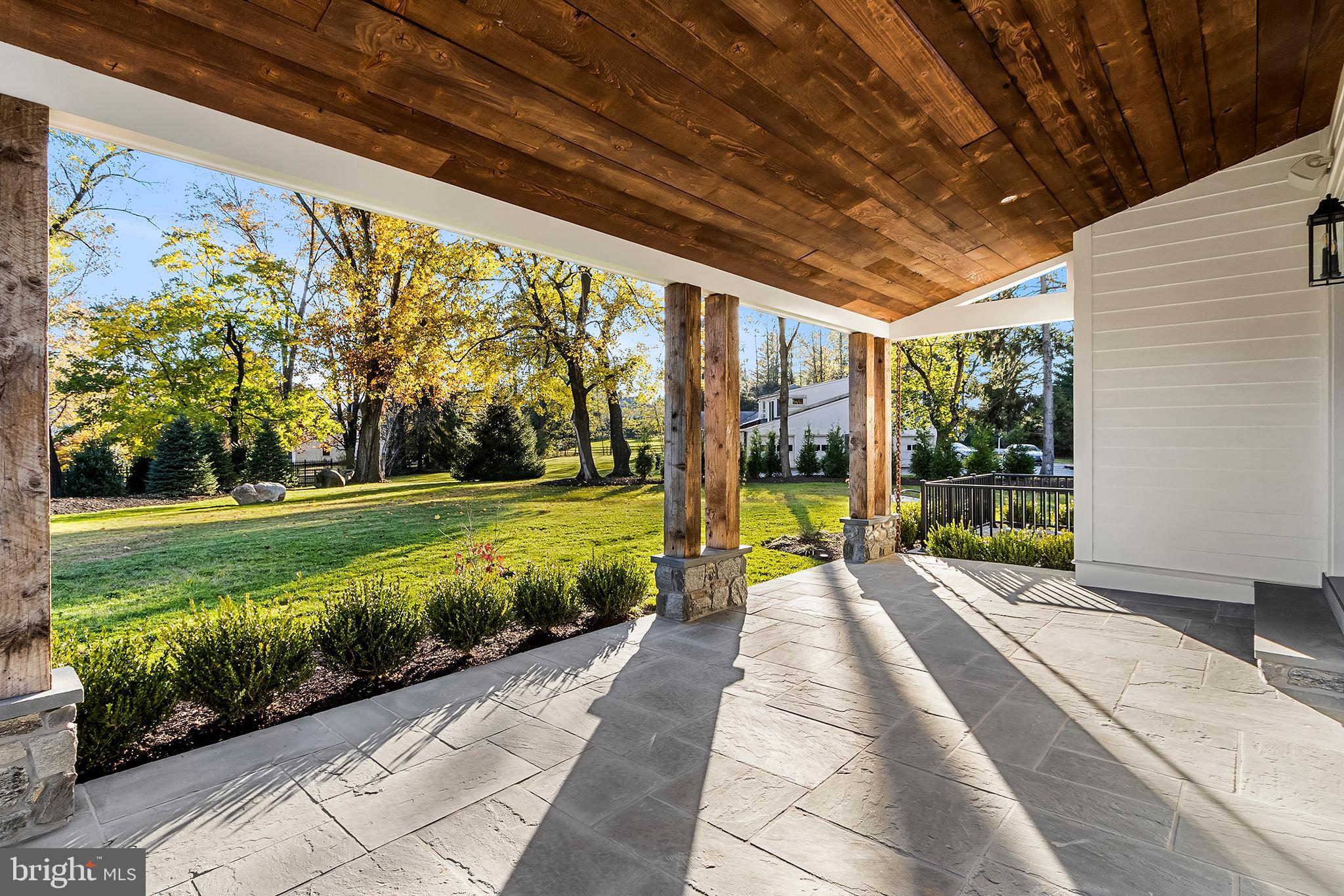 GLADWYNE - Residential