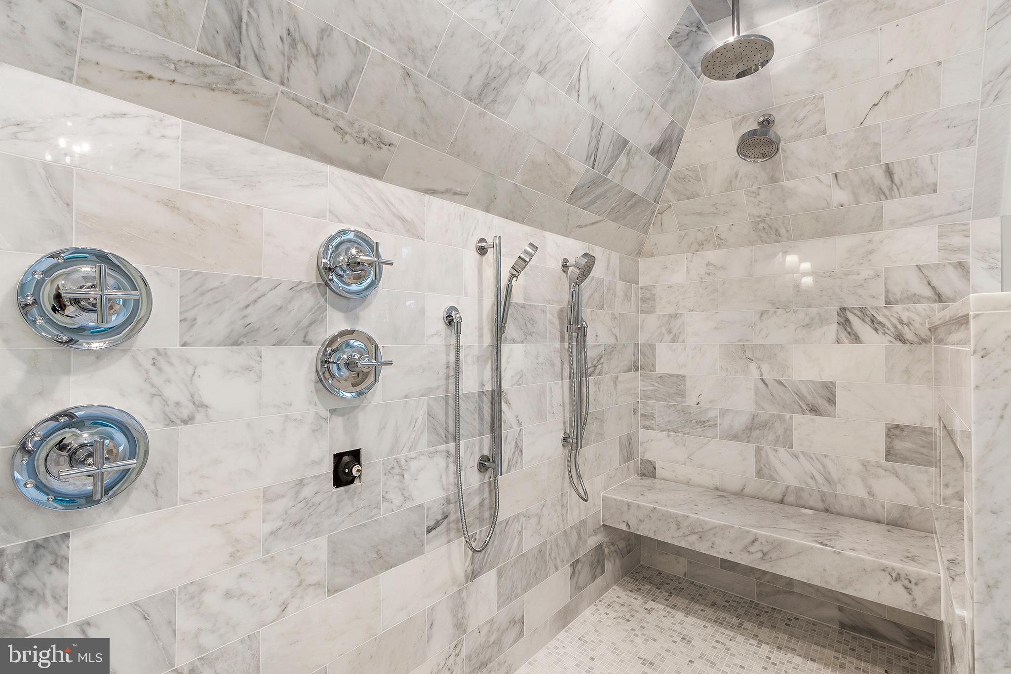 GLADWYNE - Residential