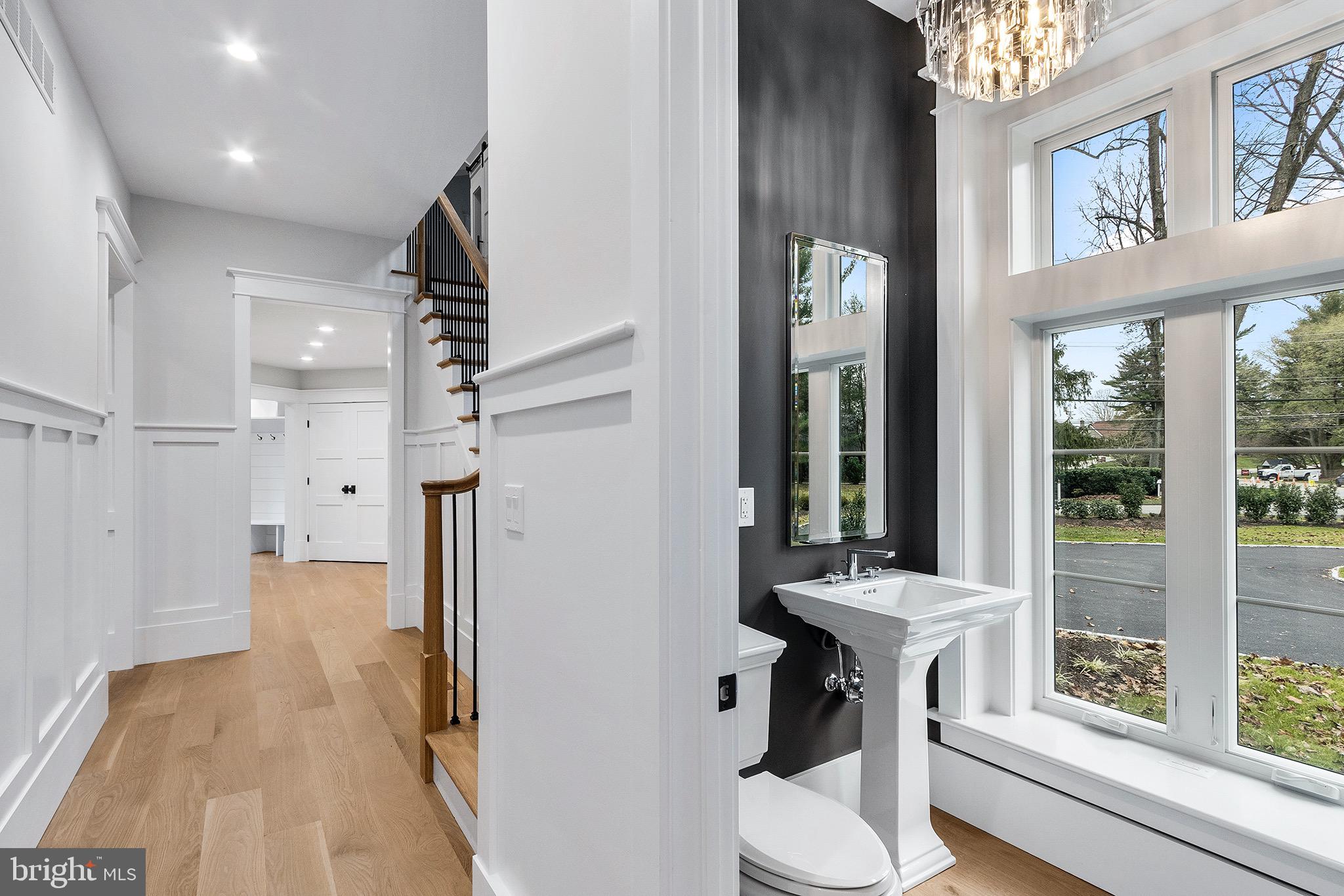 GLADWYNE - Residential