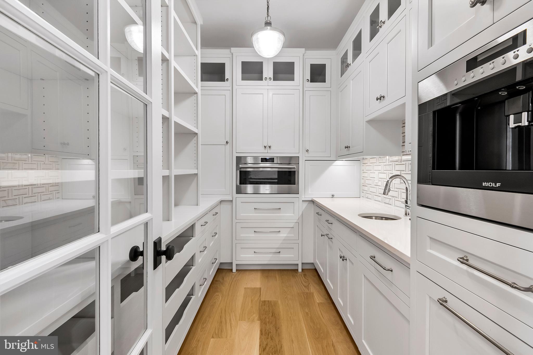 GLADWYNE - Residential