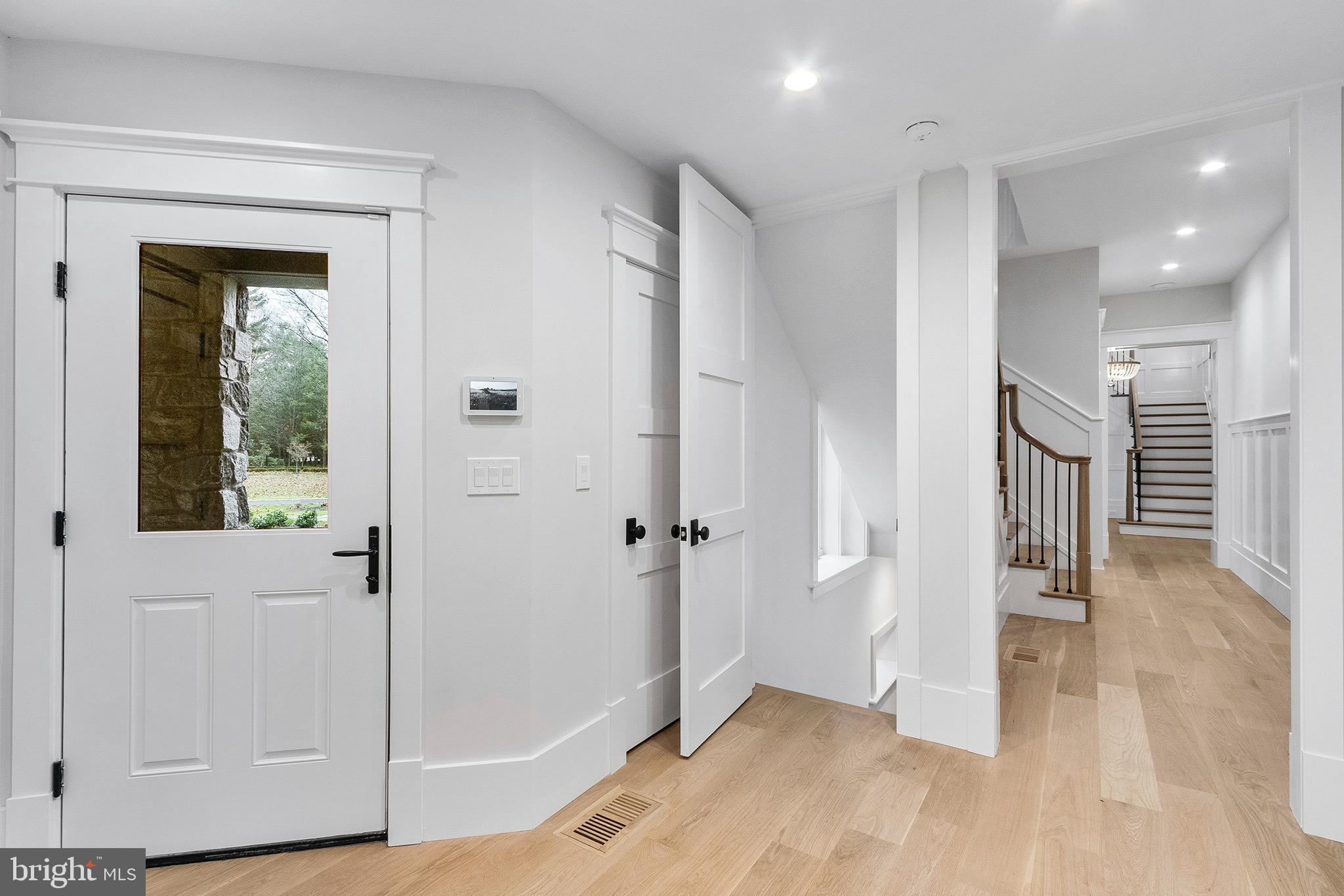 GLADWYNE - Residential