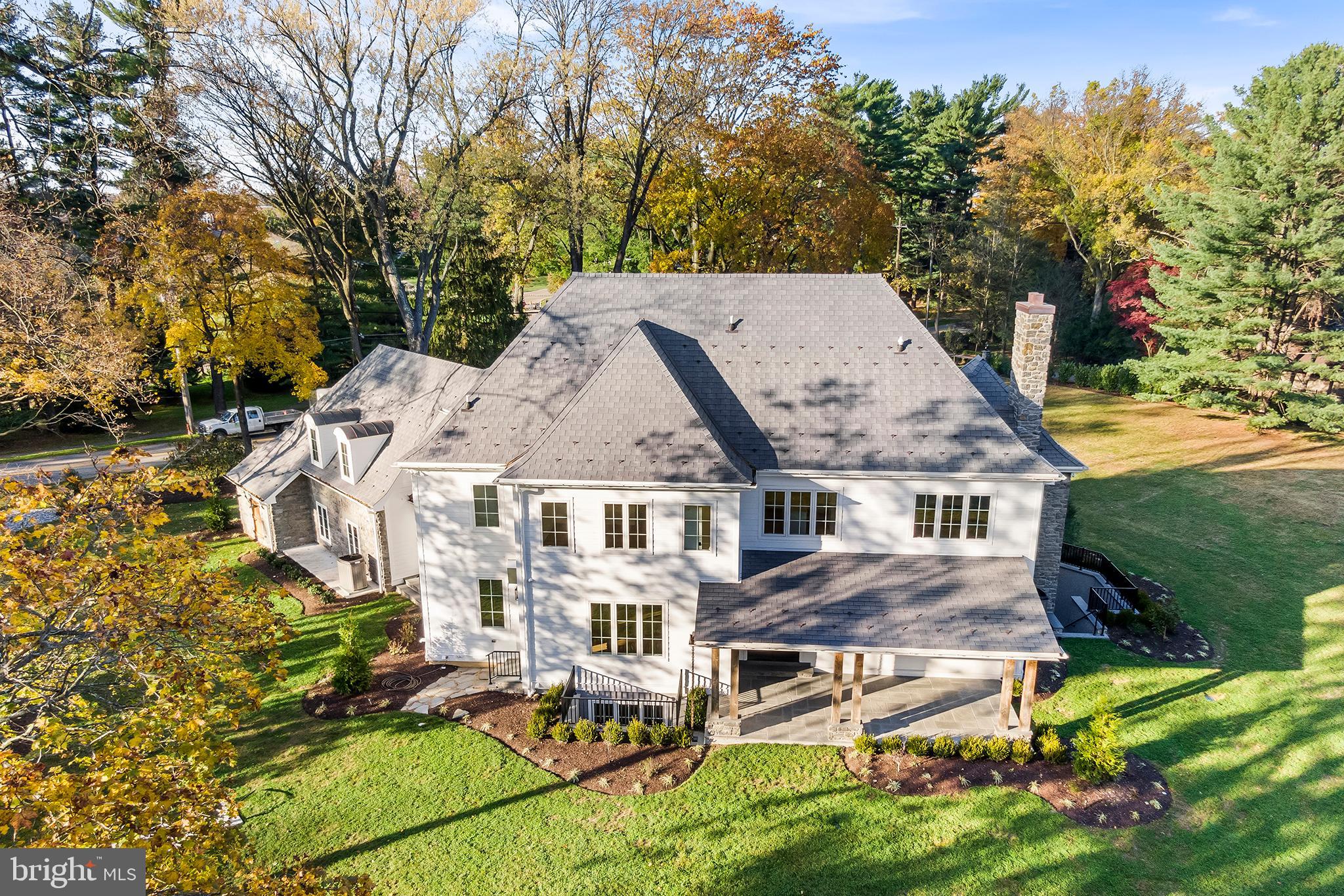 GLADWYNE - Residential