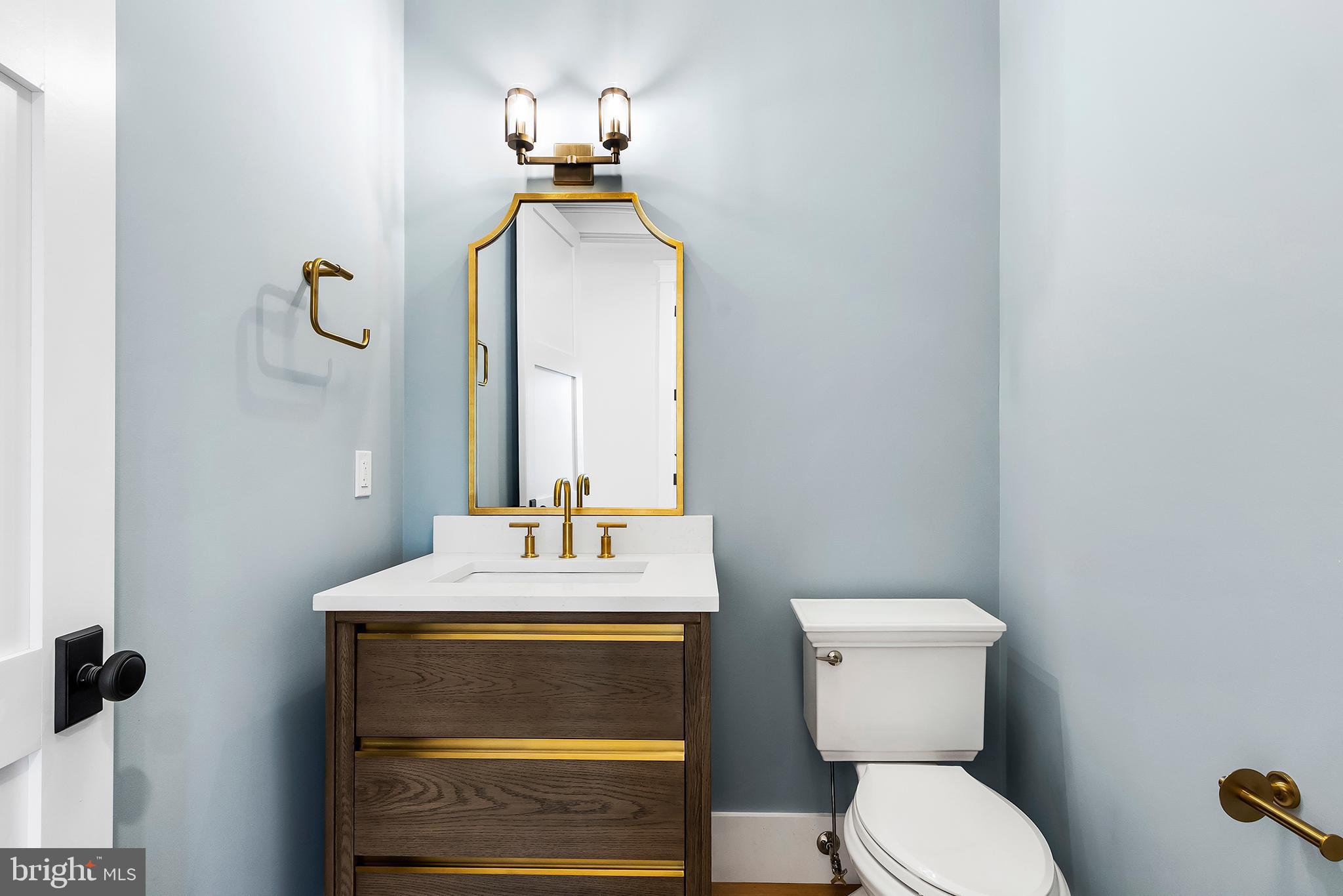 GLADWYNE - Residential