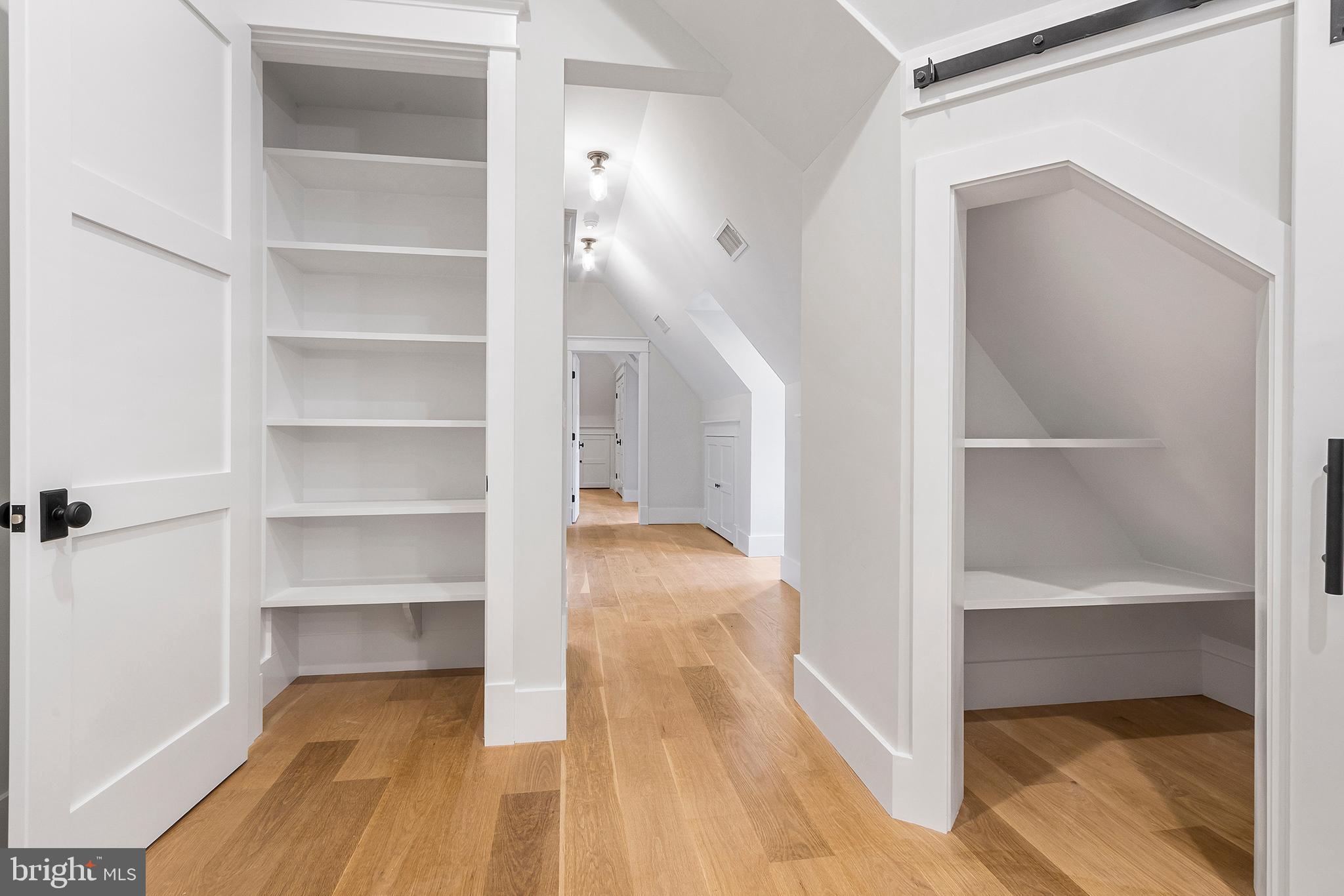 GLADWYNE - Residential