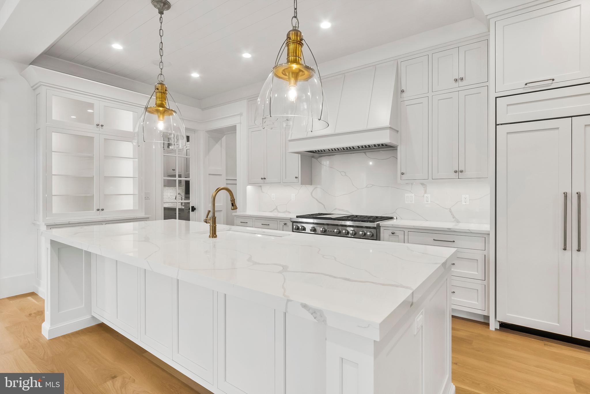 GLADWYNE - Residential