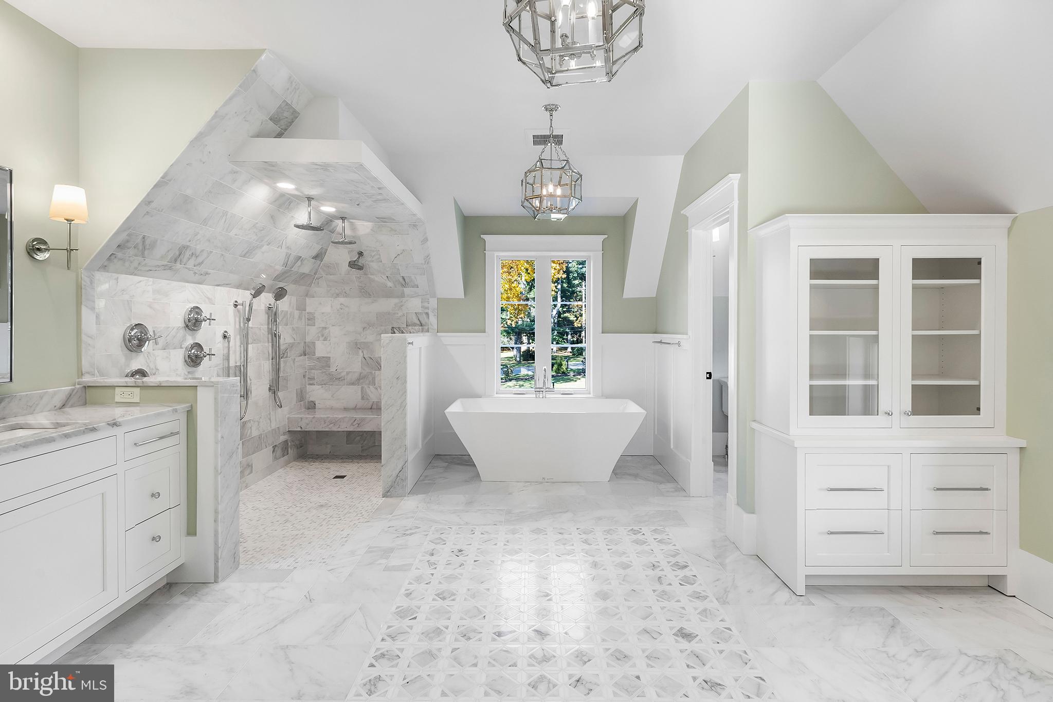 GLADWYNE - Residential