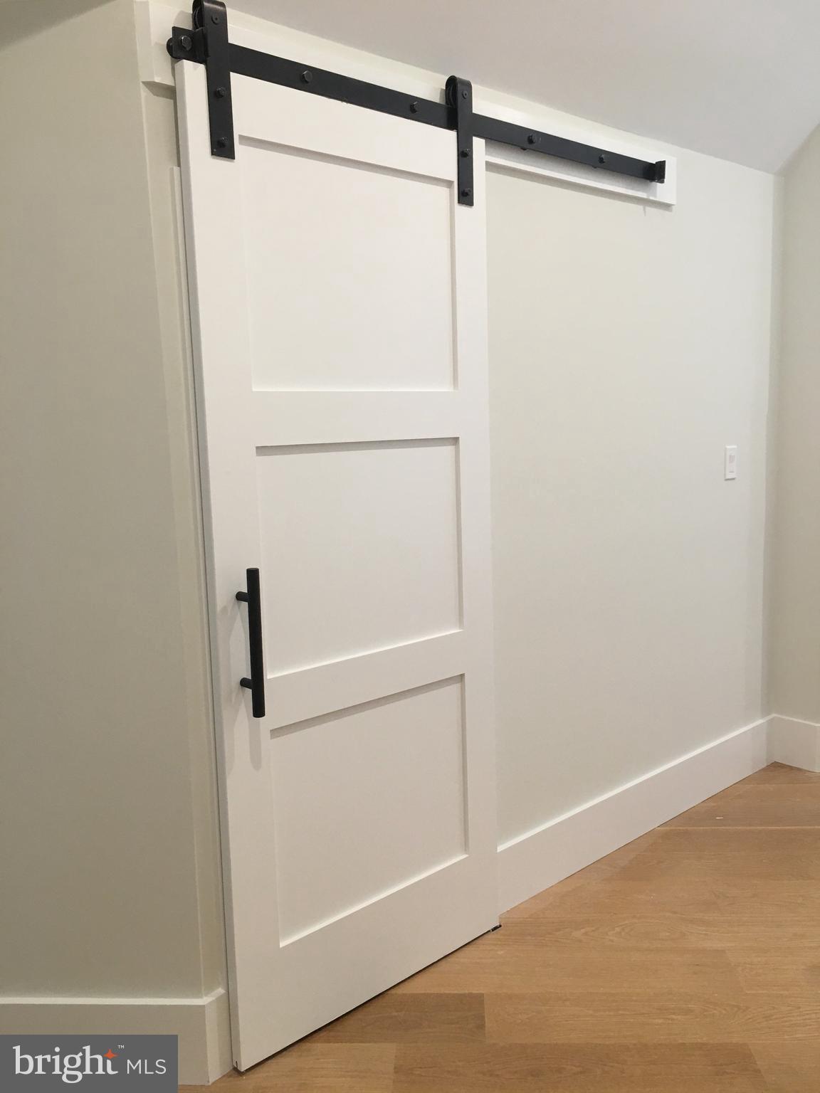 GLADWYNE - Residential