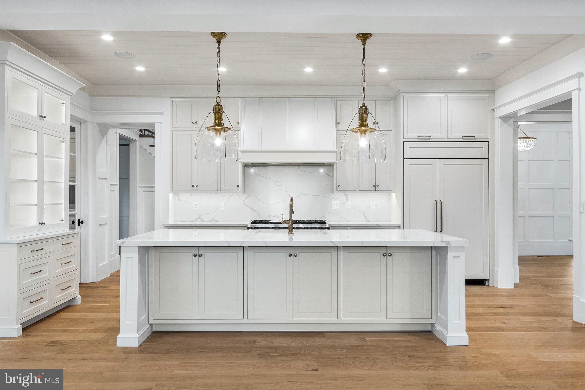 GLADWYNE - Residential