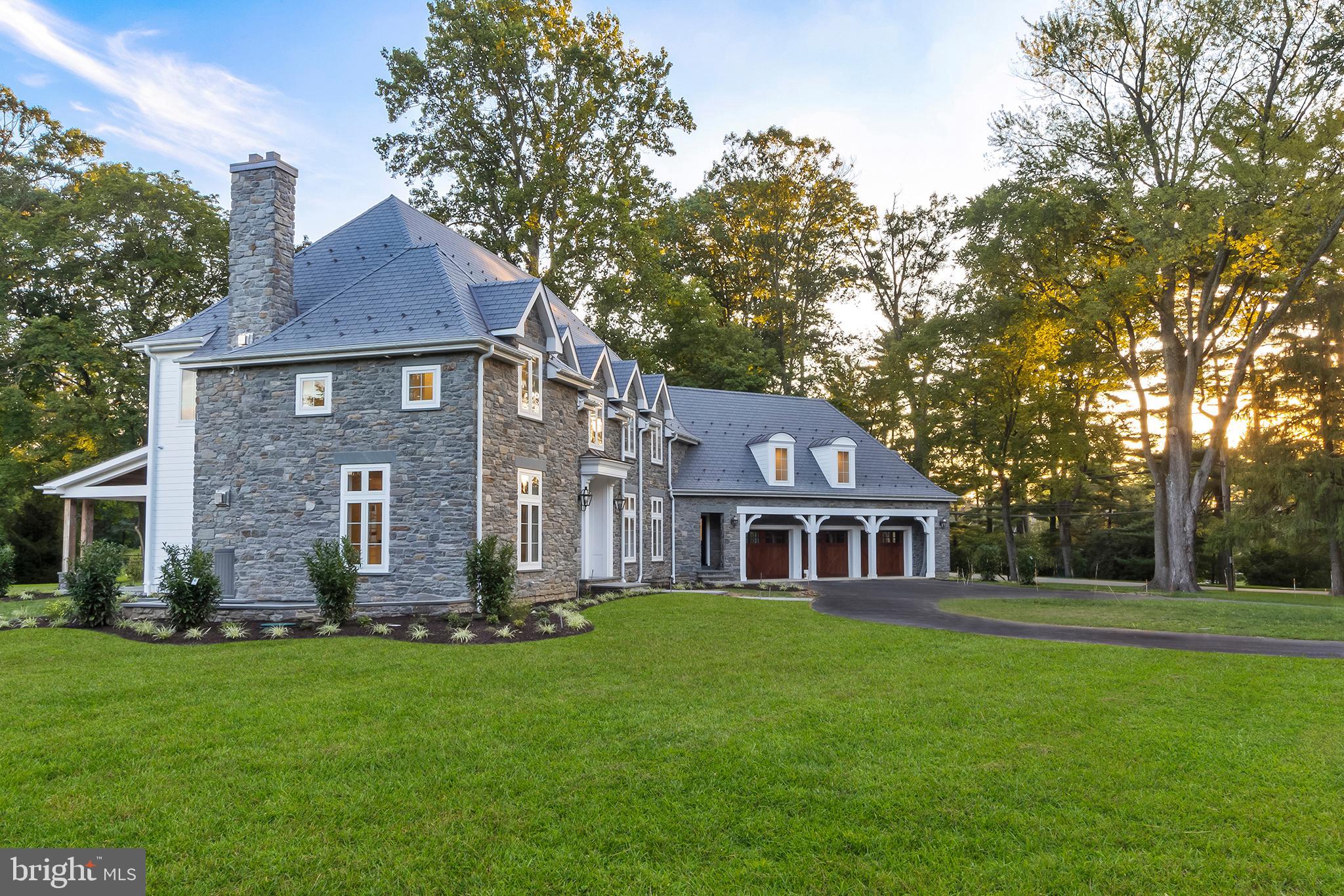 GLADWYNE - Residential