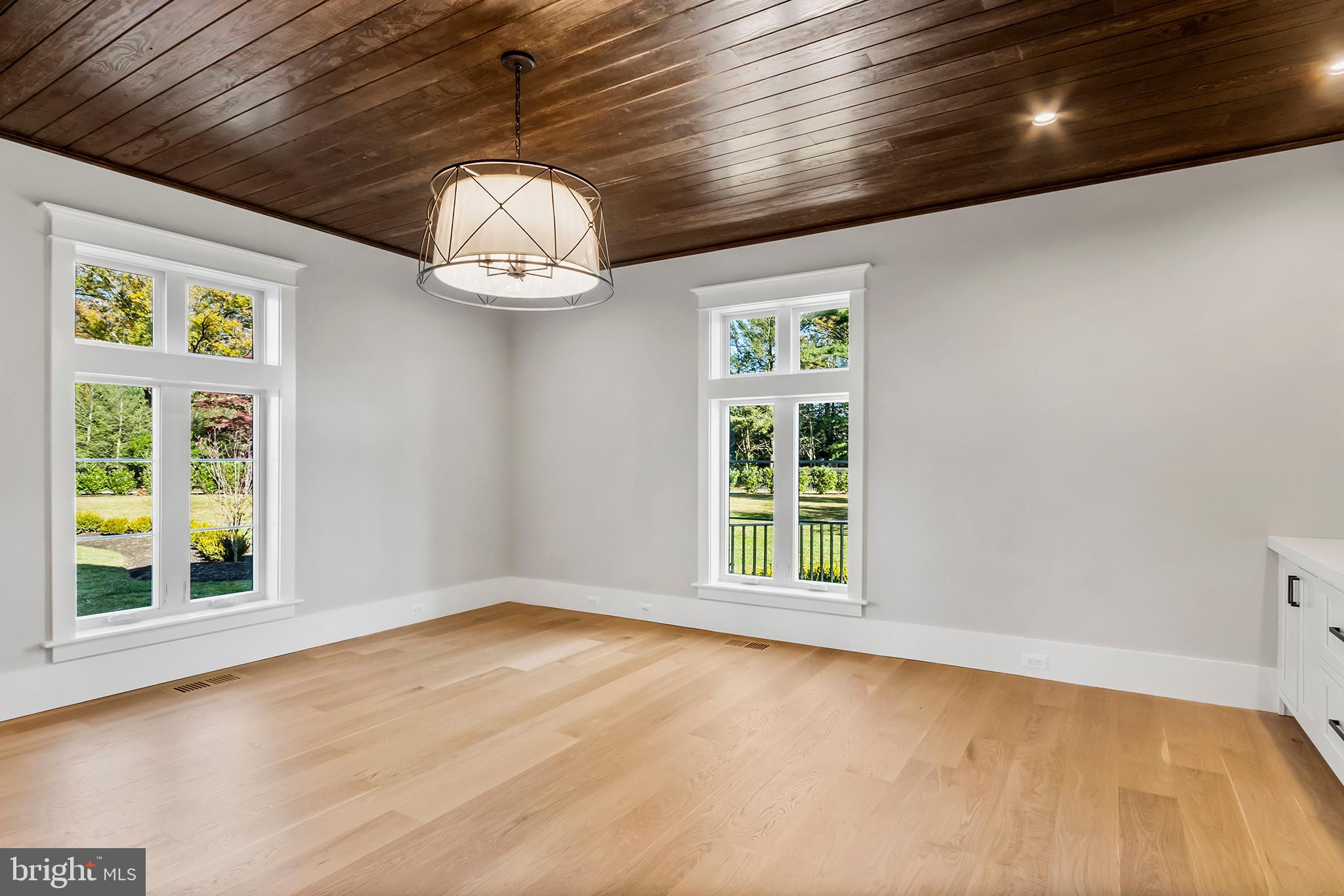 GLADWYNE - Residential