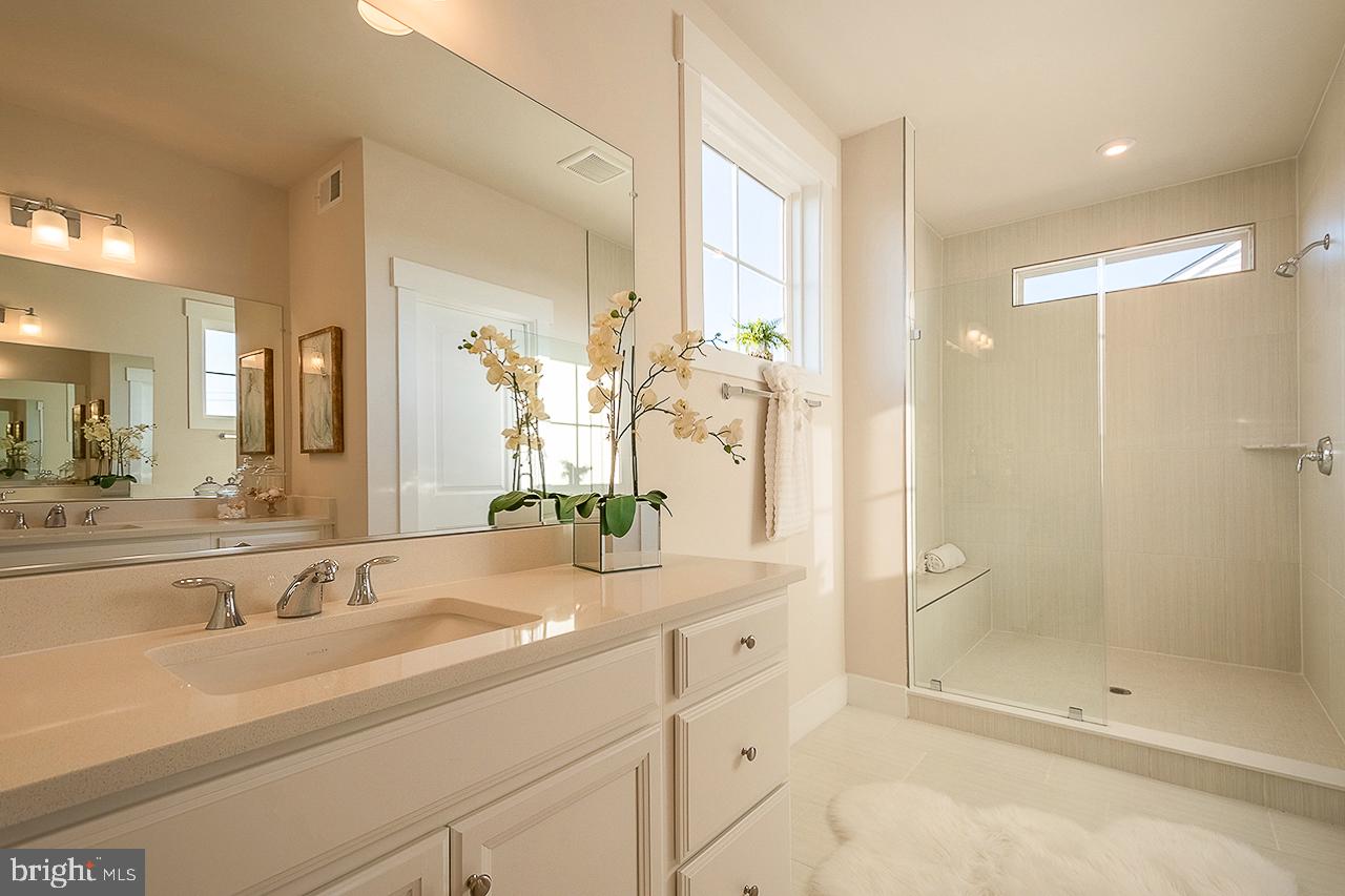 POLAND HILL - Residential