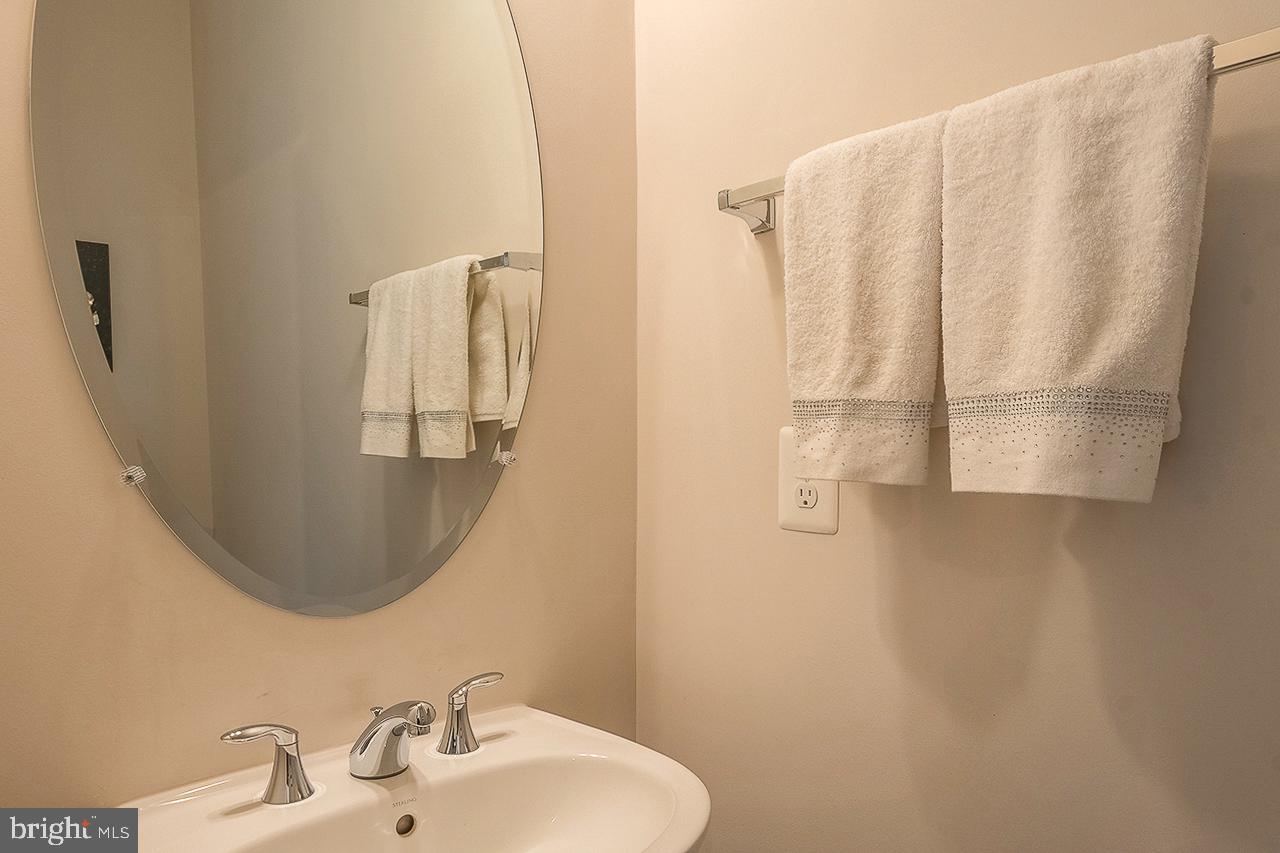 POLAND HILL - Residential