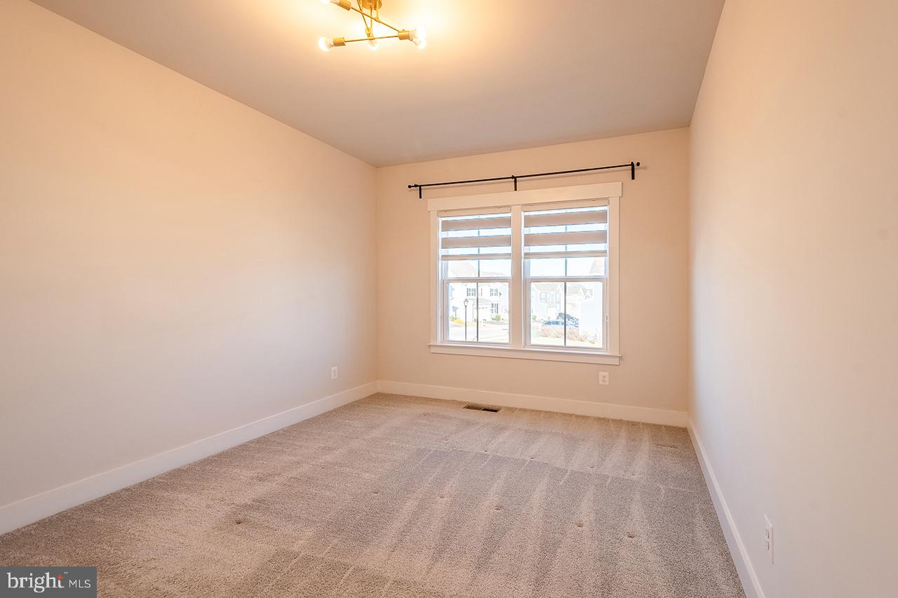 POLAND HILL - Residential