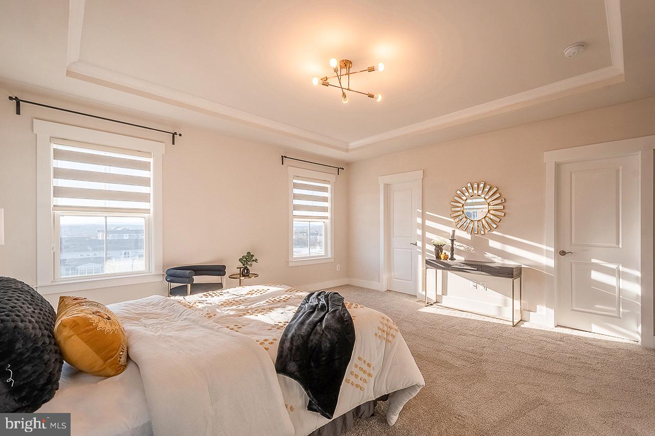 POLAND HILL - Residential