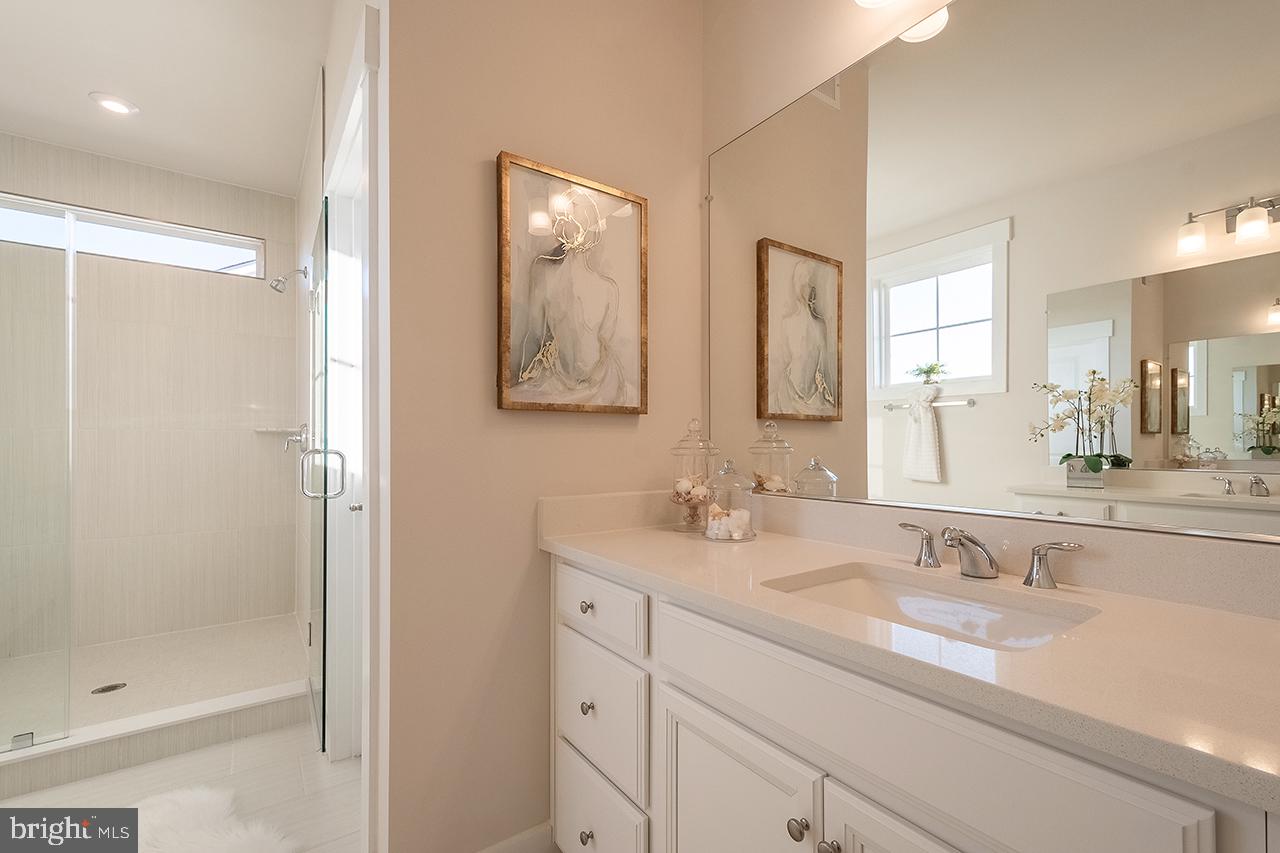 POLAND HILL - Residential