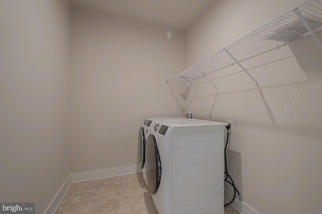 POLAND HILL - Residential