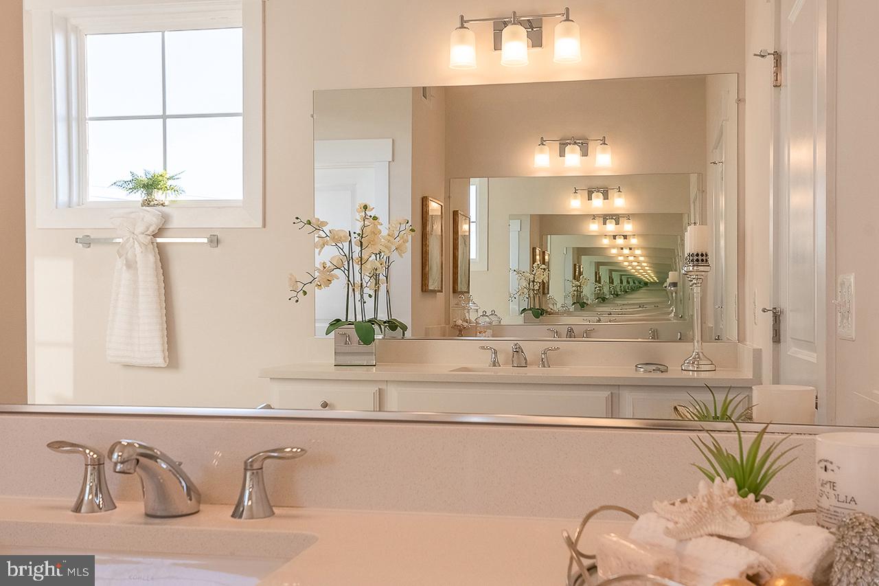 POLAND HILL - Residential