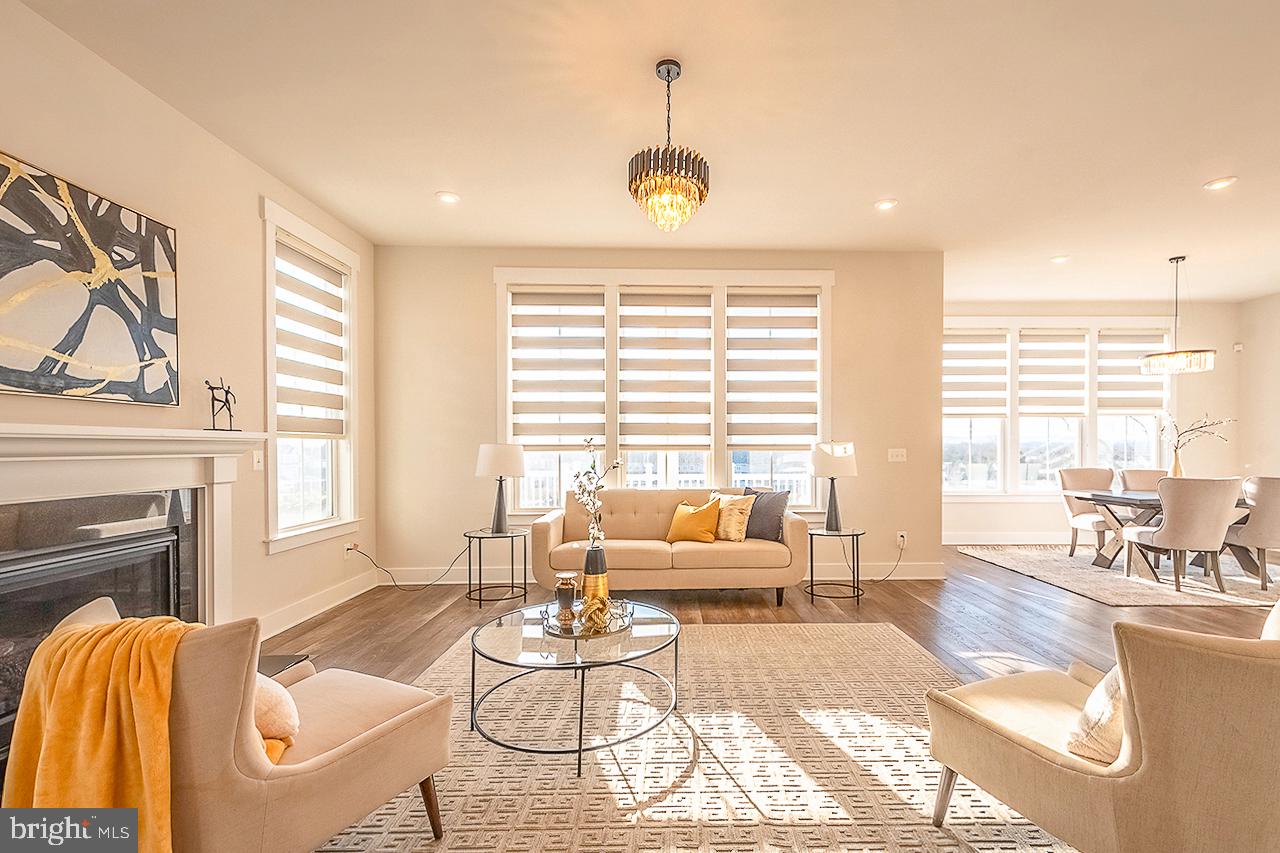 POLAND HILL - Residential