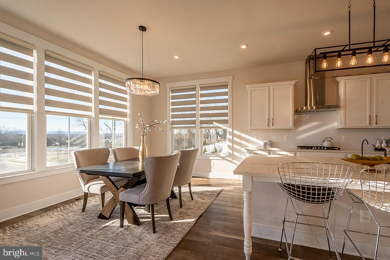 POLAND HILL - Residential