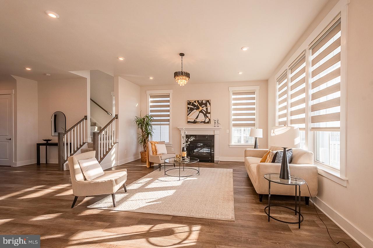 POLAND HILL - Residential