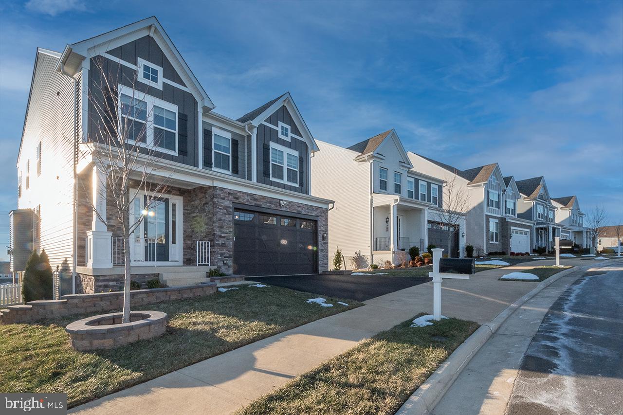 POLAND HILL - Residential