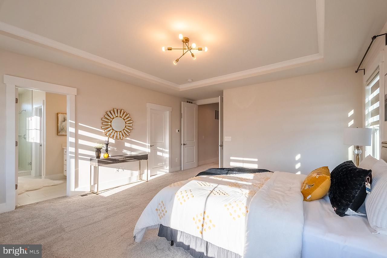 POLAND HILL - Residential