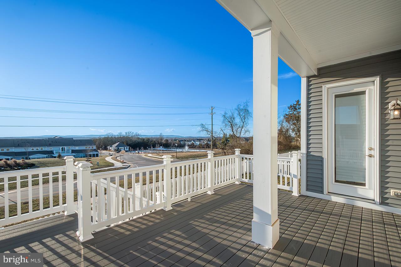 POLAND HILL - Residential