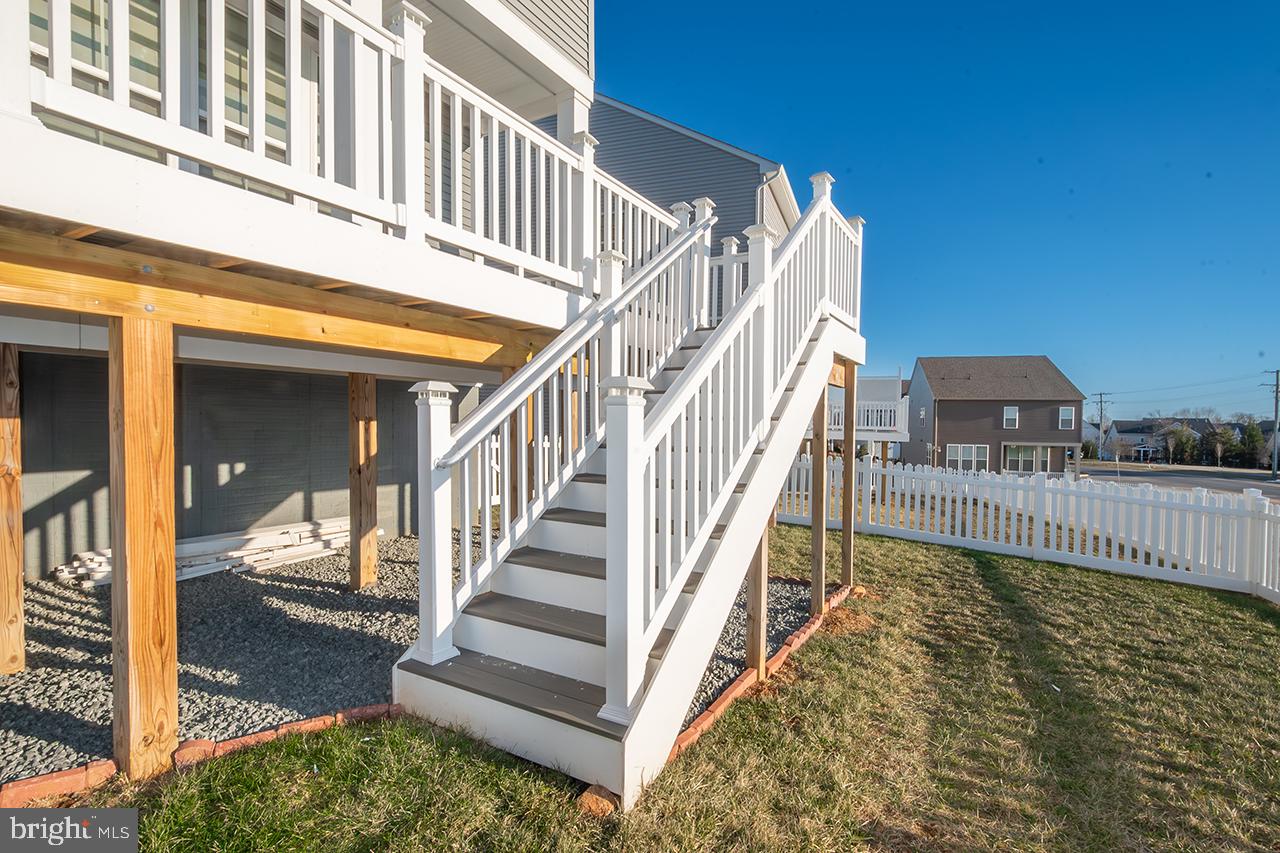 POLAND HILL - Residential