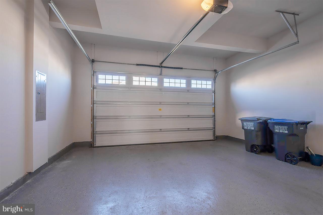 POLAND HILL - Residential