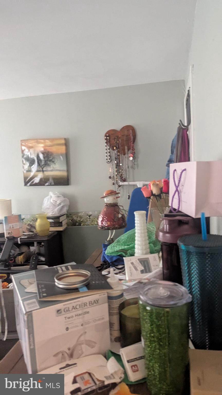 CROFTON TOWNE - Residential