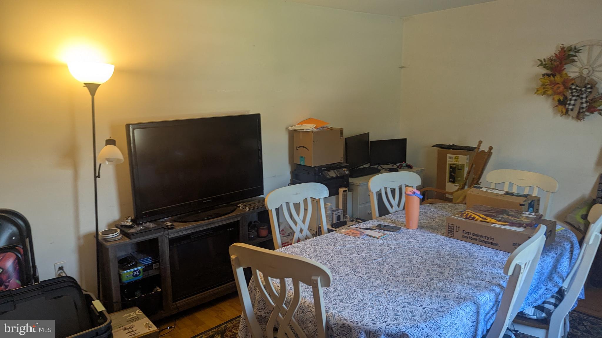 CROFTON TOWNE - Residential