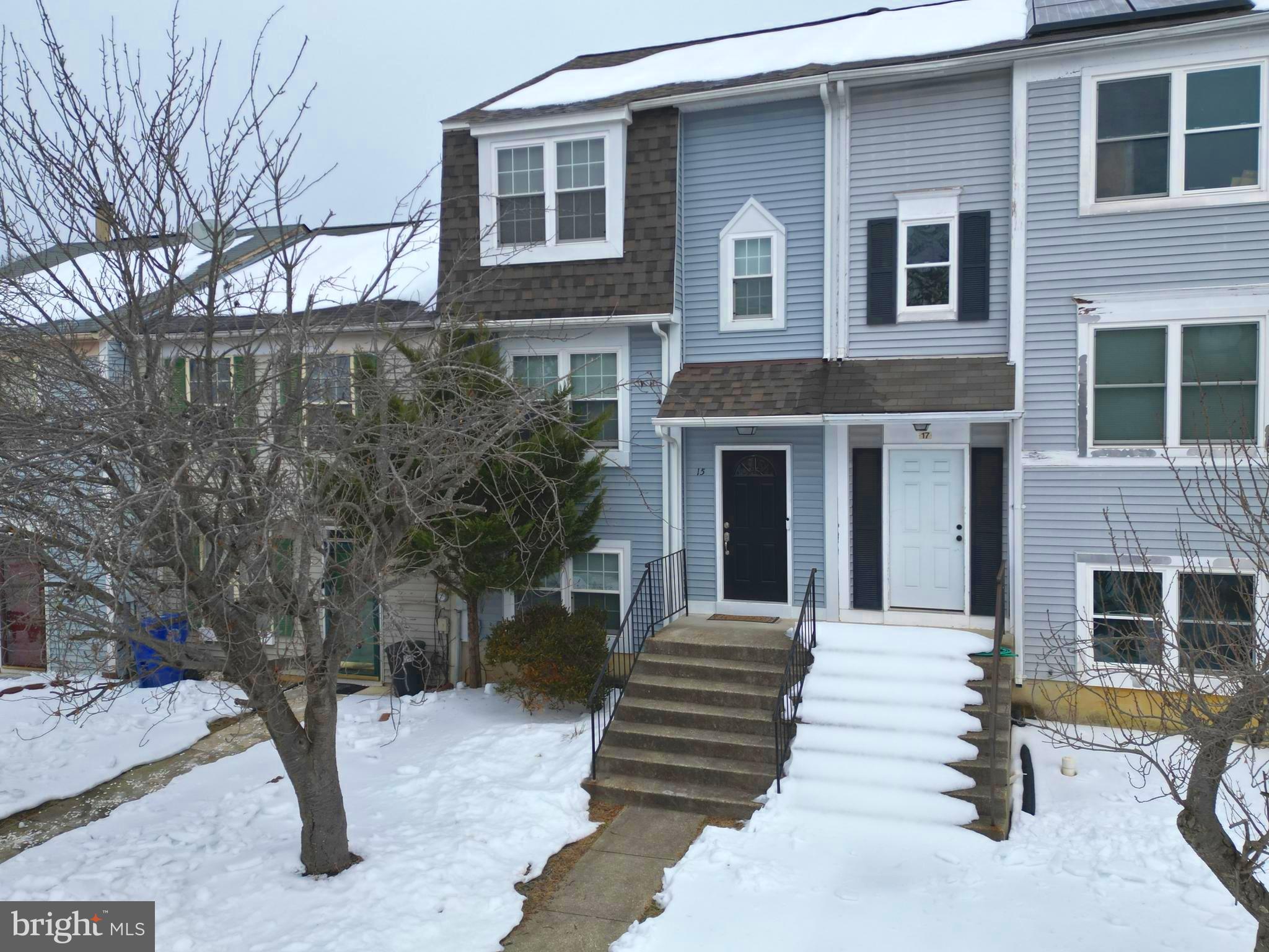 RIVERSIDE RUN - Residential