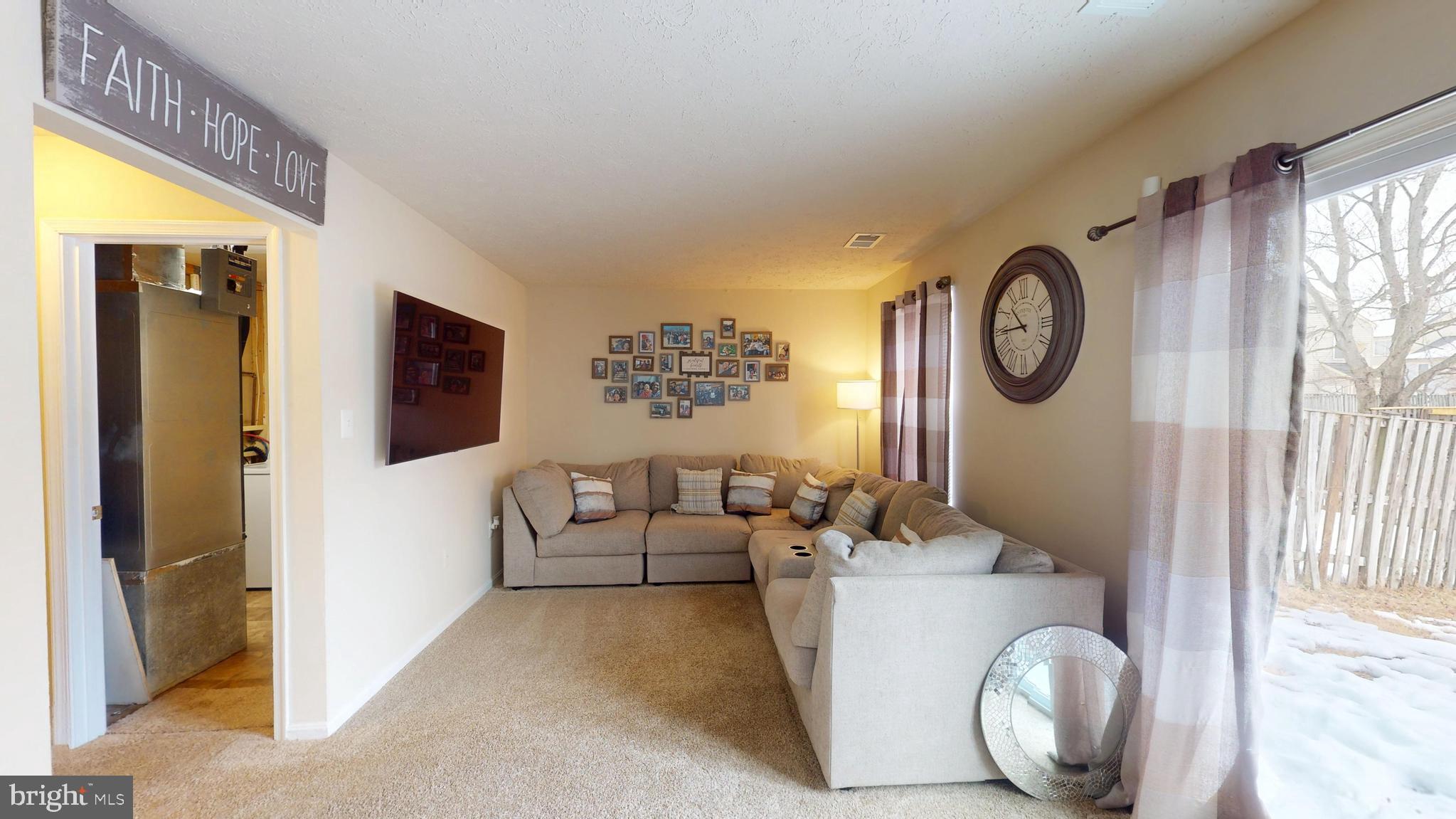 RIVERSIDE RUN - Residential