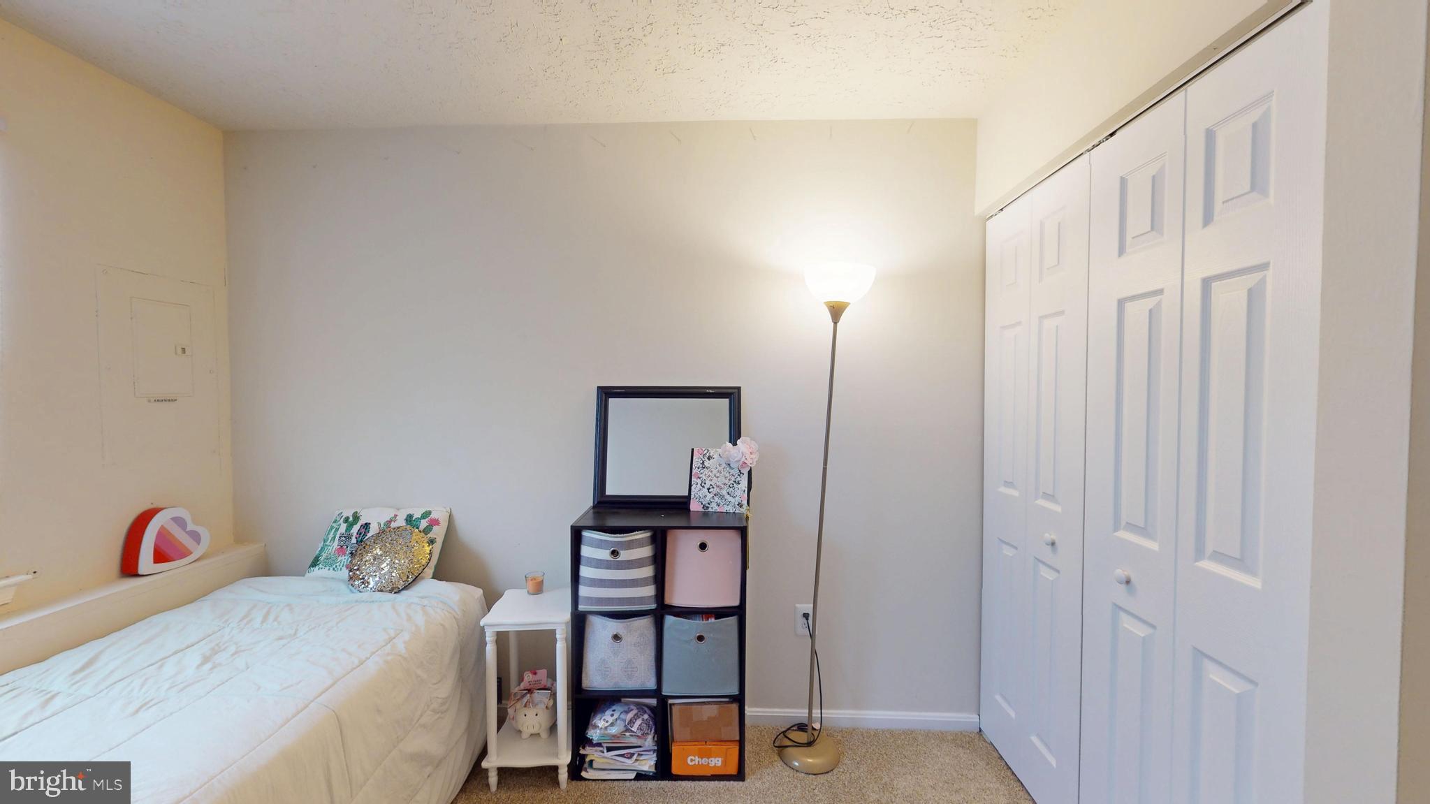 RIVERSIDE RUN - Residential