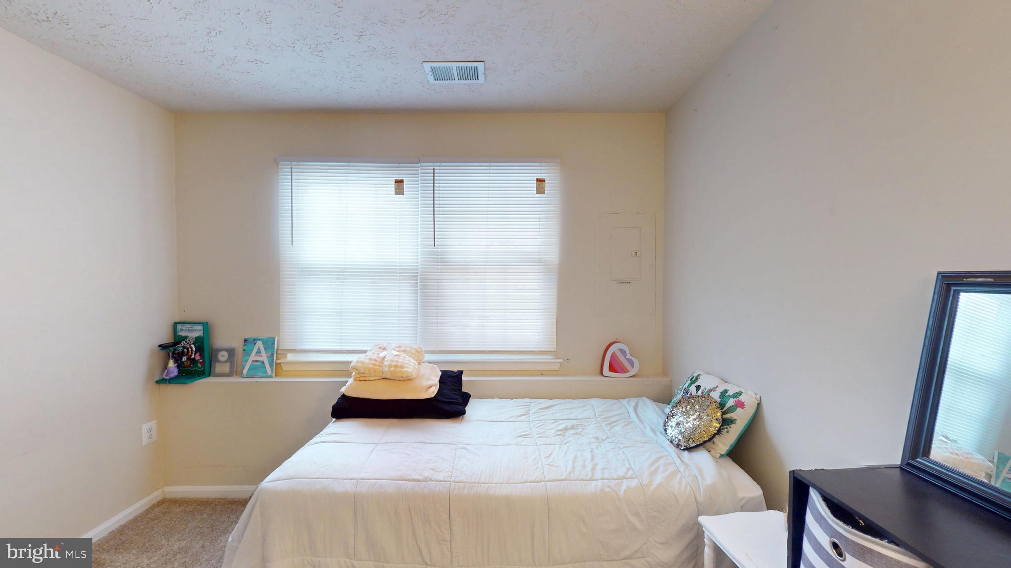 RIVERSIDE RUN - Residential