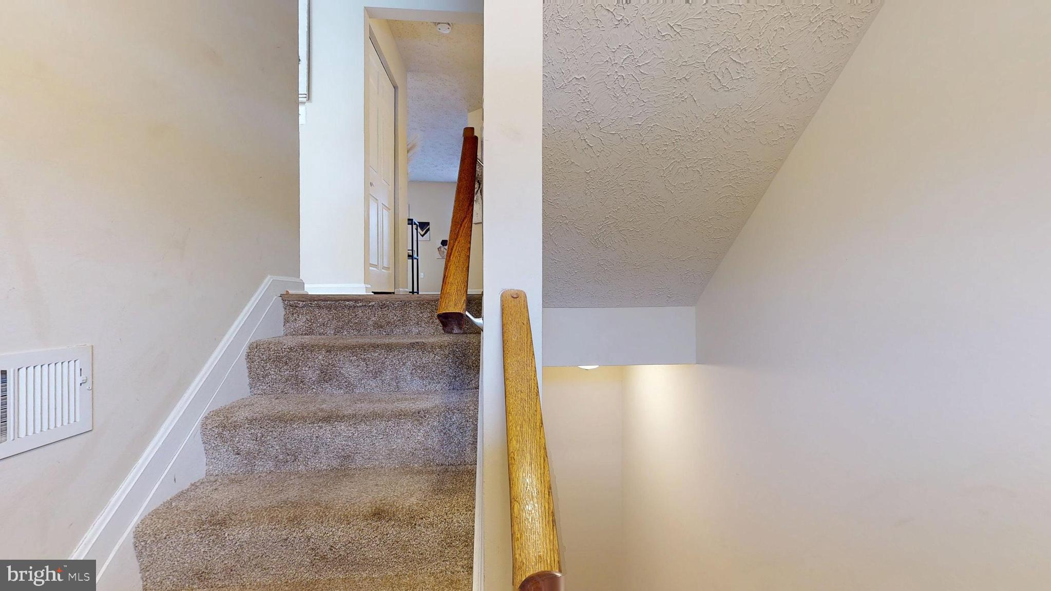 RIVERSIDE RUN - Residential