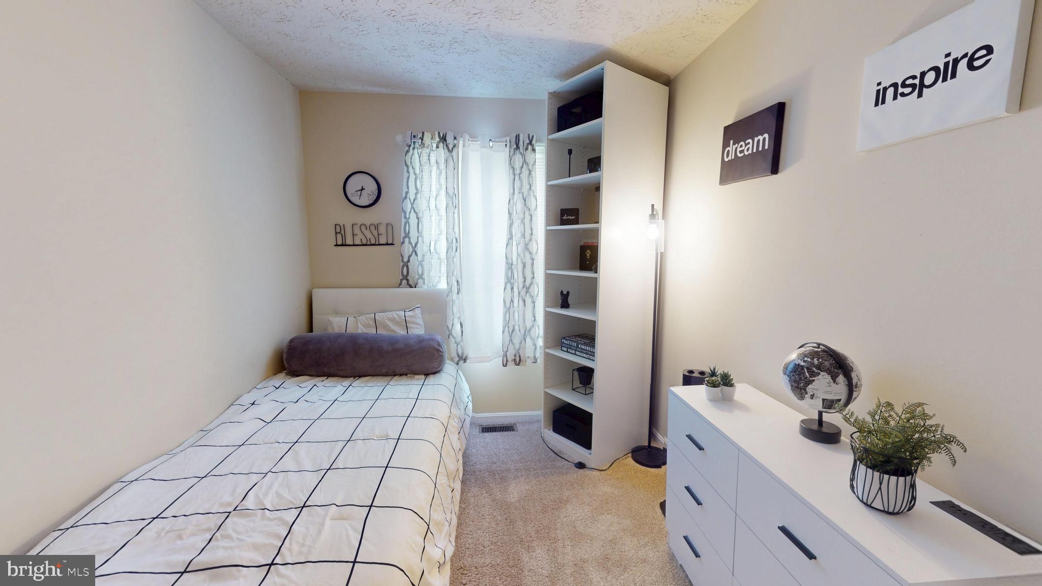 RIVERSIDE RUN - Residential