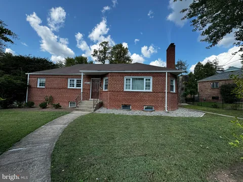 4915 36th Street N, Arlington, VA MLS: VAAR2069508