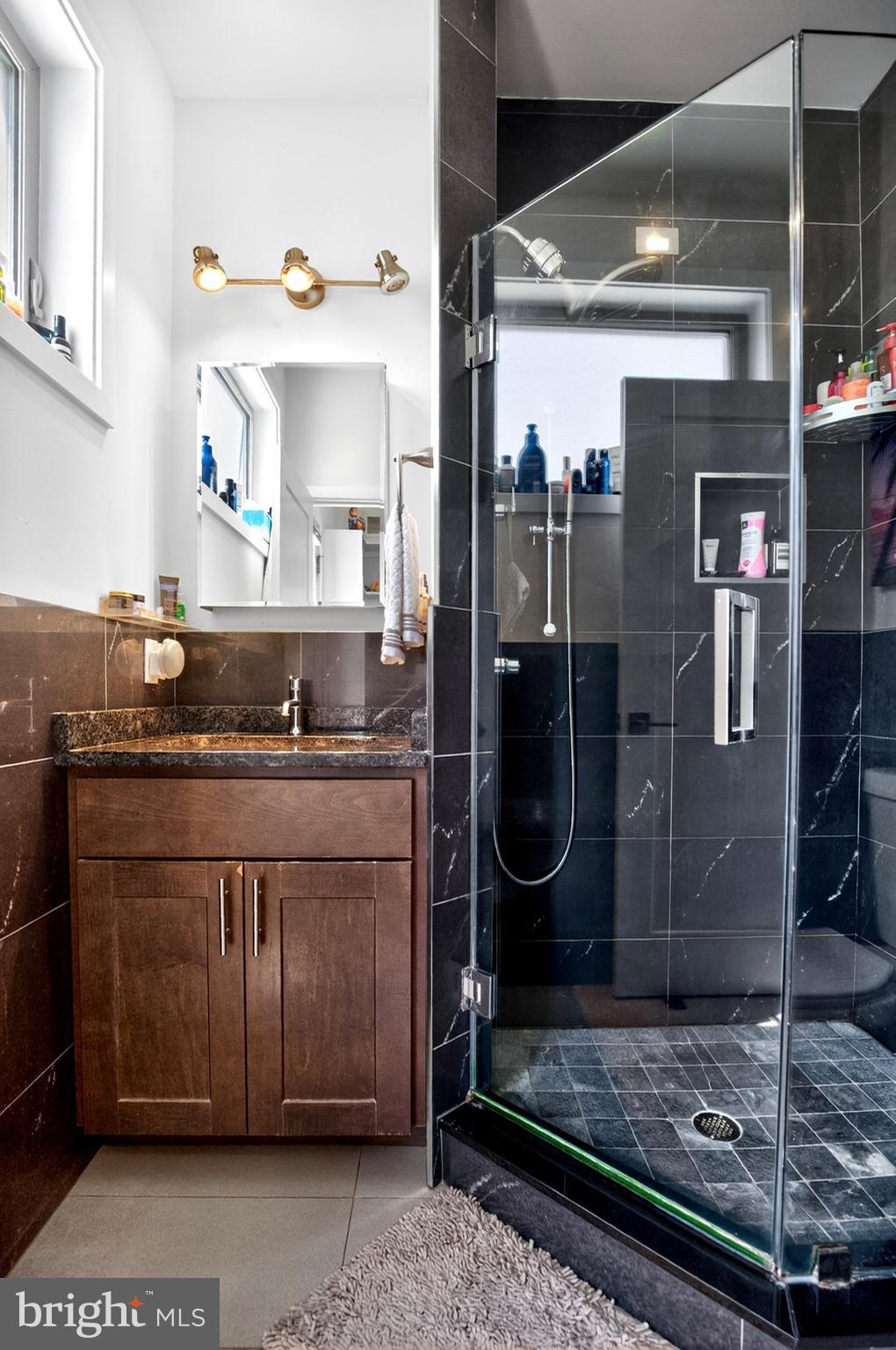 POINT BREEZE - Residential