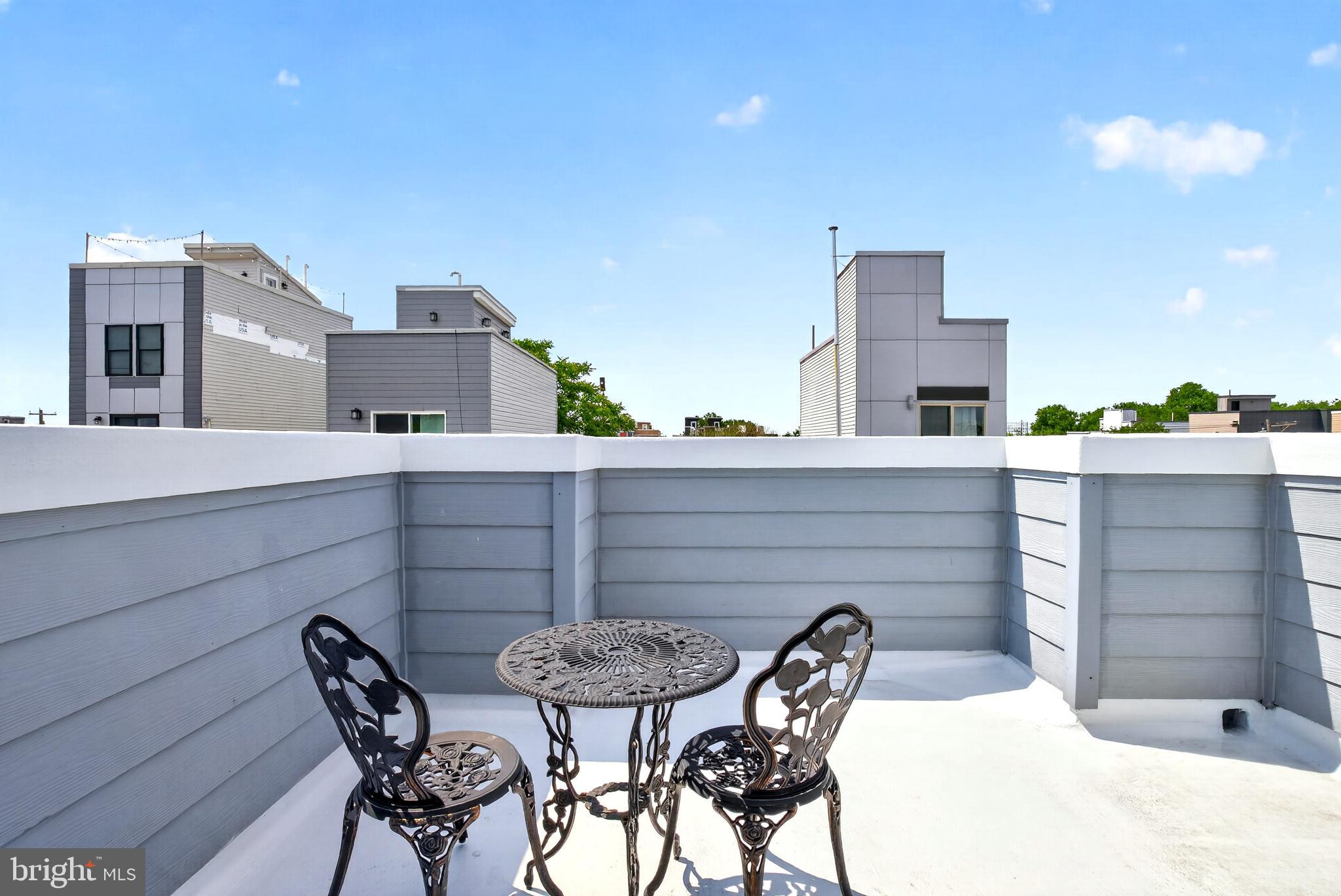 POINT BREEZE - Residential