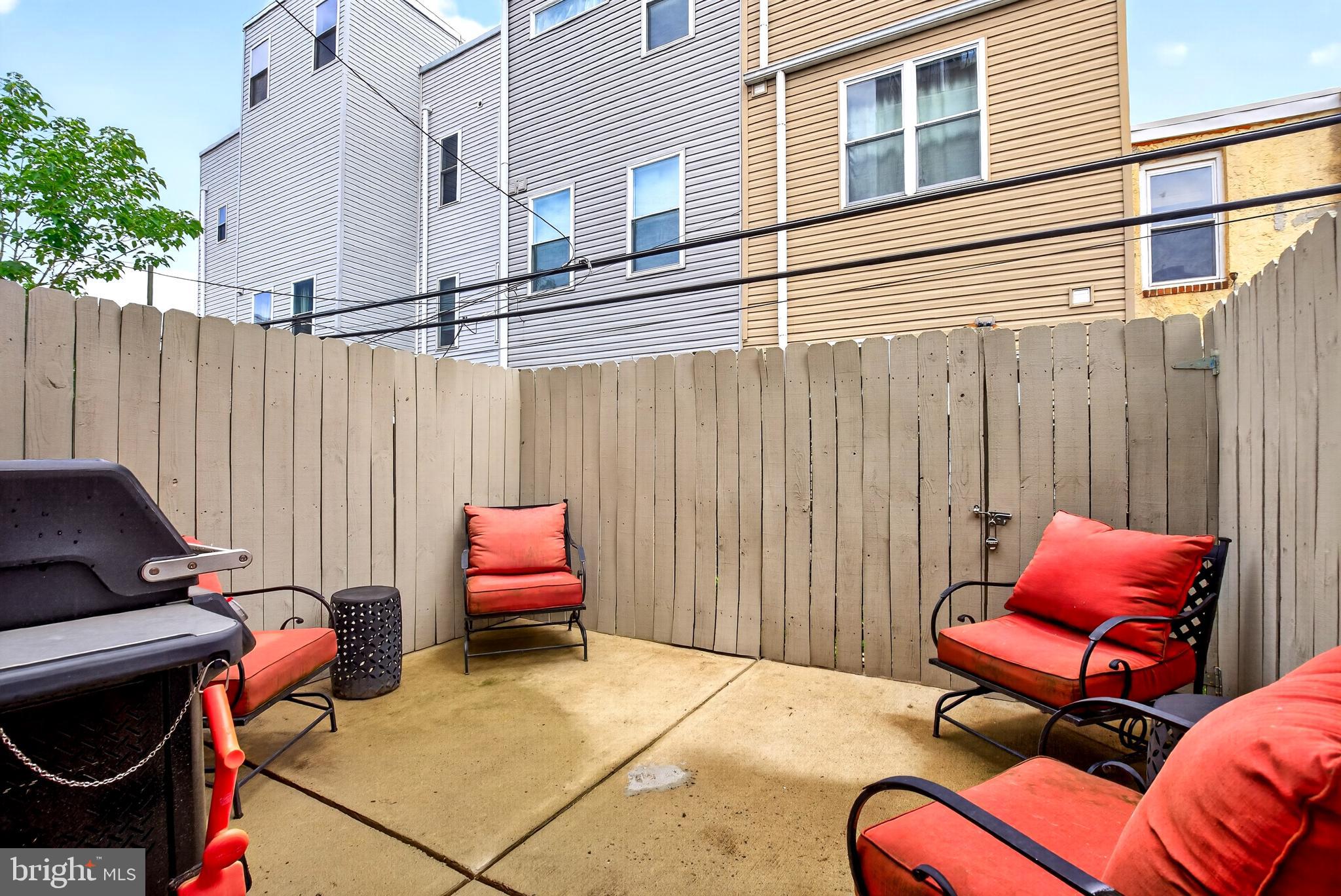 POINT BREEZE - Residential