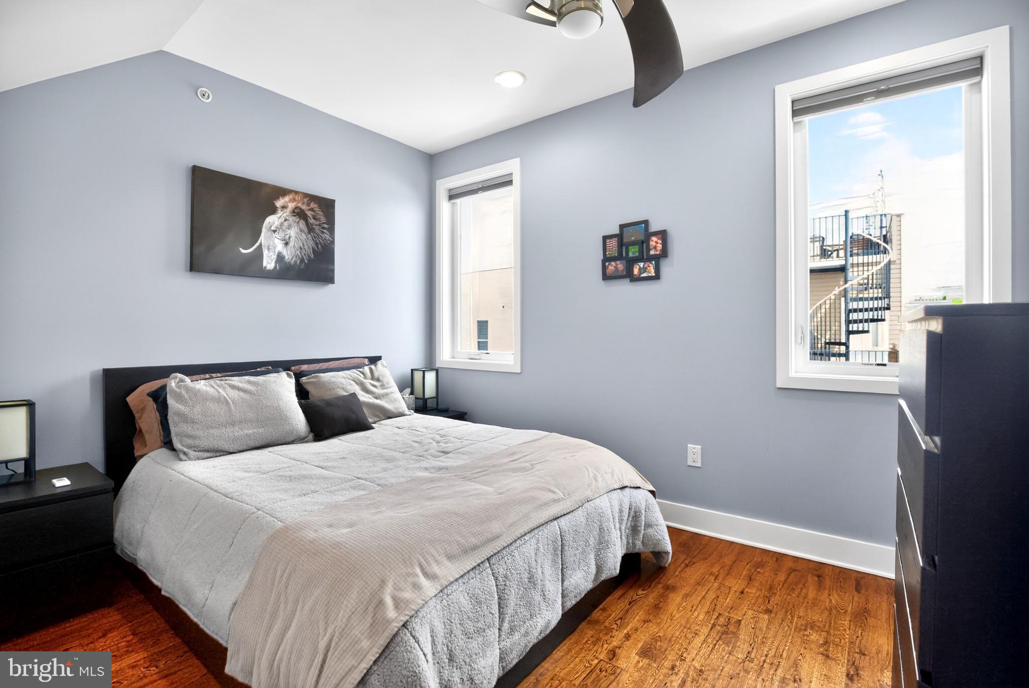 POINT BREEZE - Residential