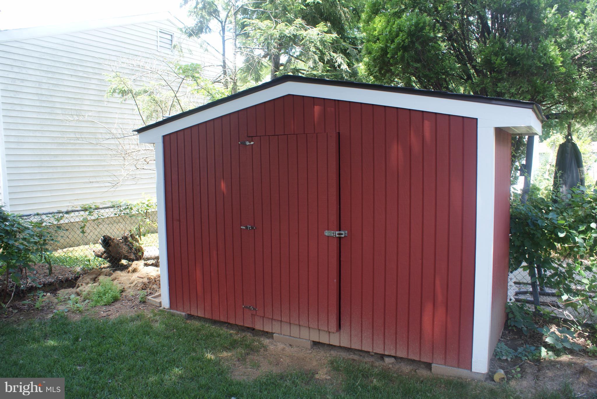 HARMONY HILLS - Residential Lease