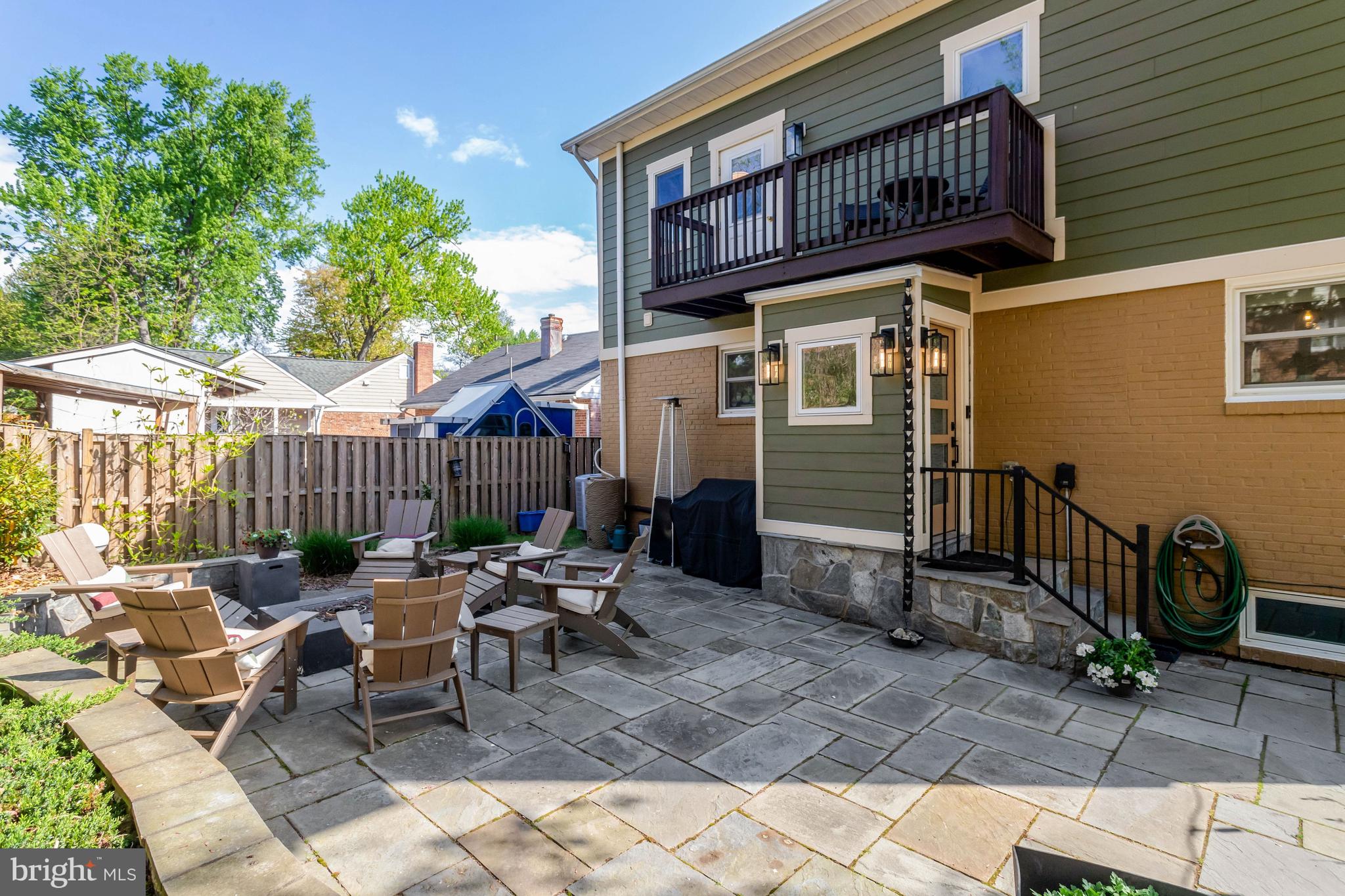 TARA - LEEWAY HEIGHTS - Residential