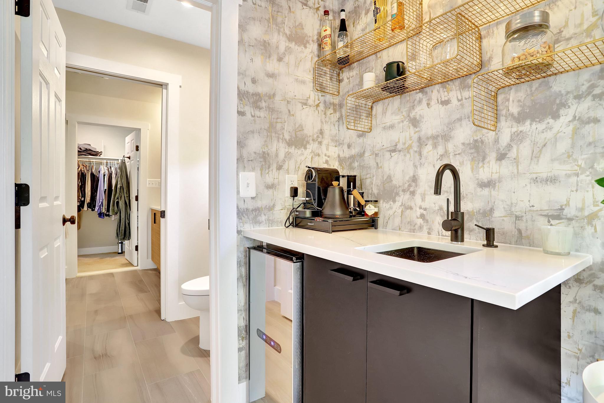 TARA - LEEWAY HEIGHTS - Residential