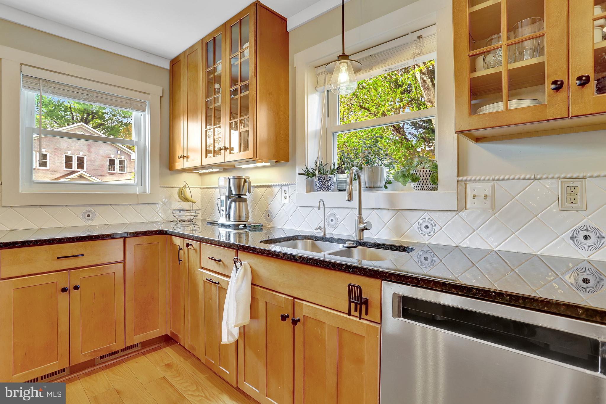 TARA - LEEWAY HEIGHTS - Residential