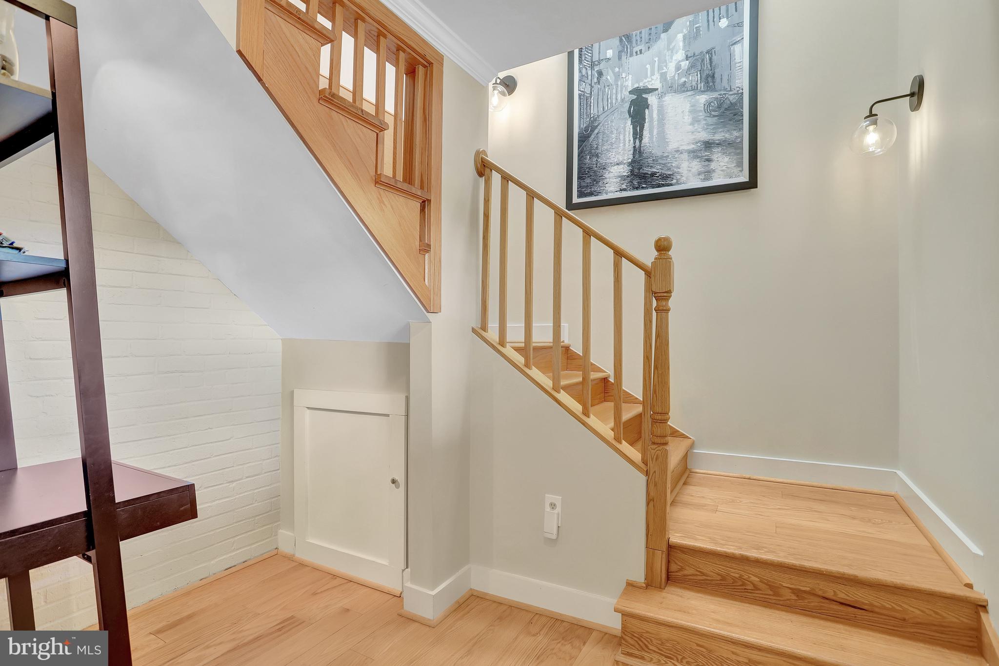 TARA - LEEWAY HEIGHTS - Residential