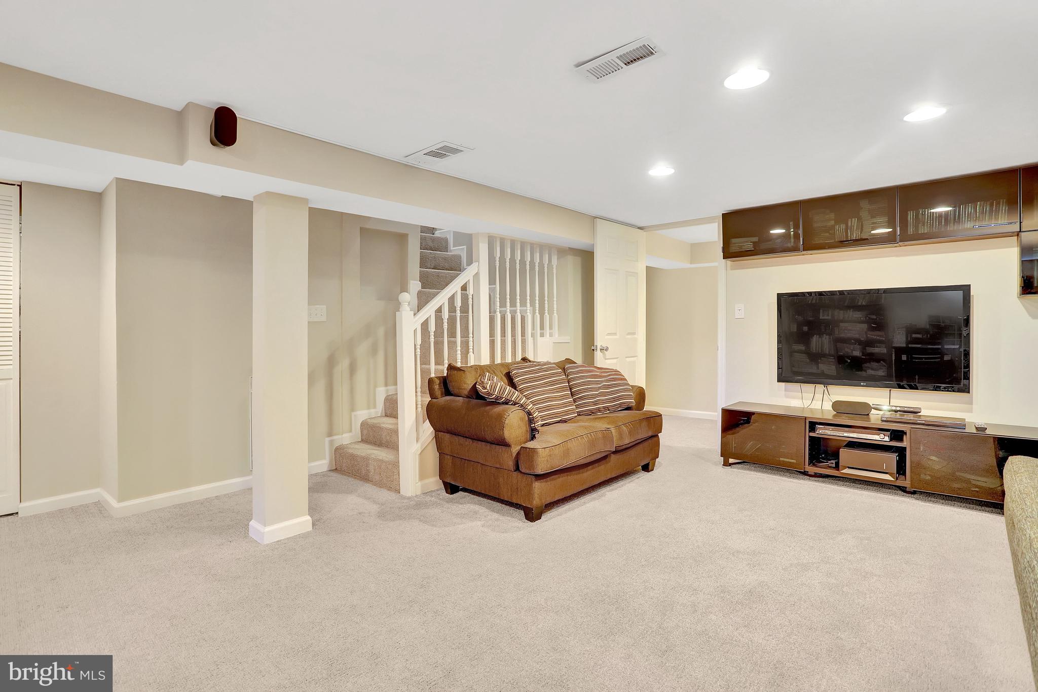 TARA - LEEWAY HEIGHTS - Residential