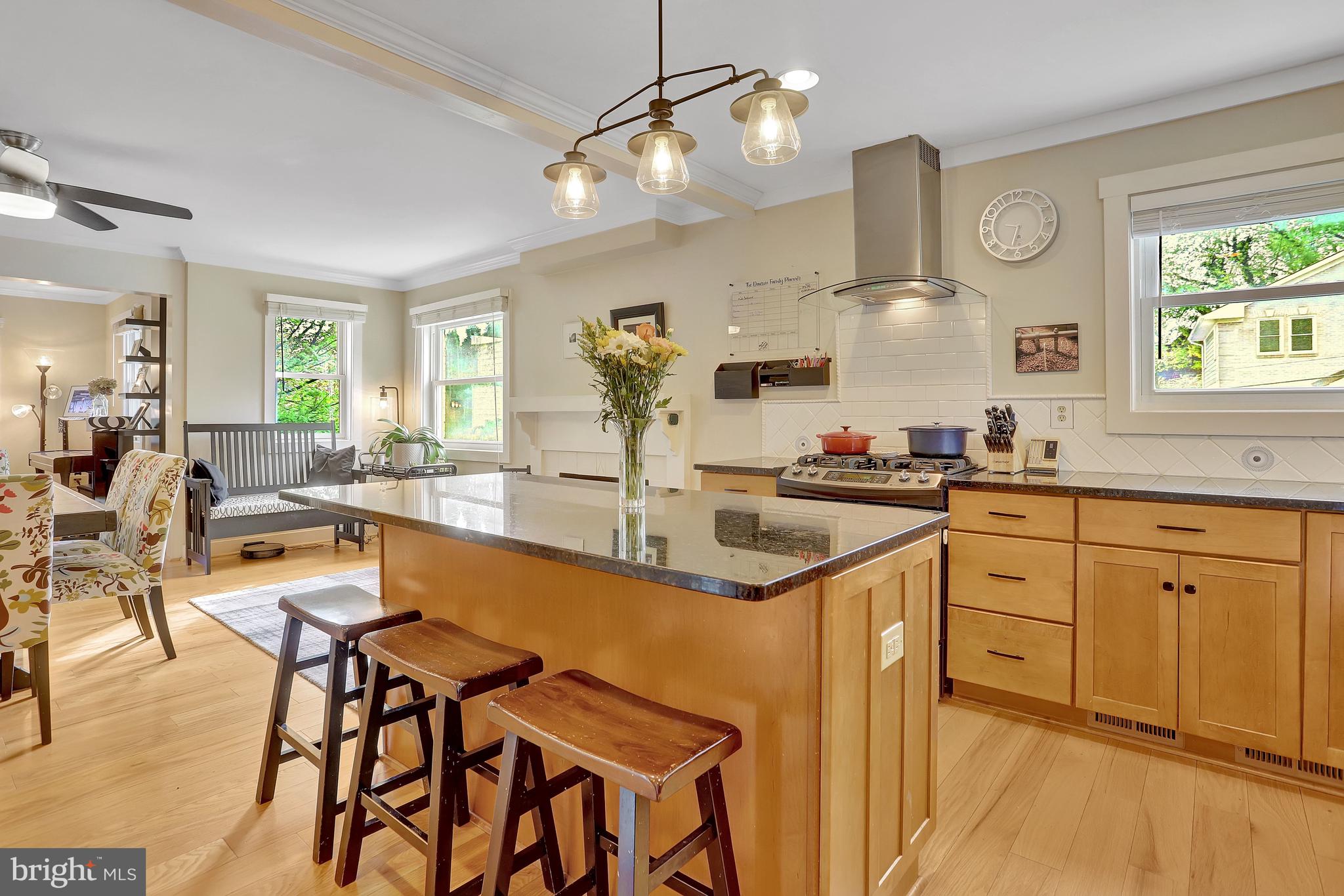 TARA - LEEWAY HEIGHTS - Residential